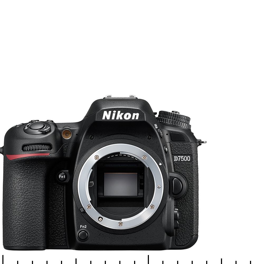 Nikon D7500